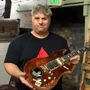 Meet your Posher, Leo